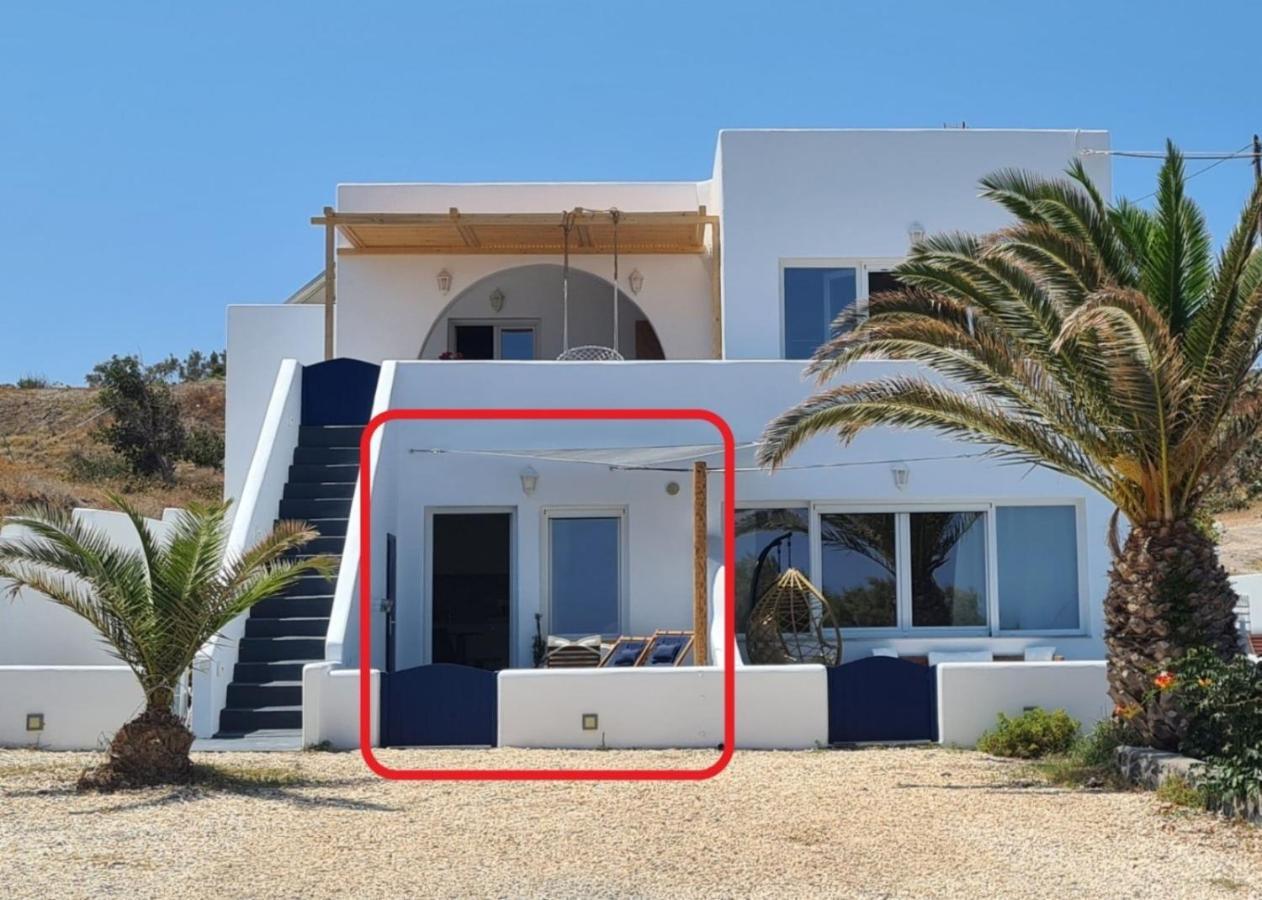 Σπίτι διακοπών Peaceful Seafront Retreat In Santorini -sonus Mare Βούρβουλος