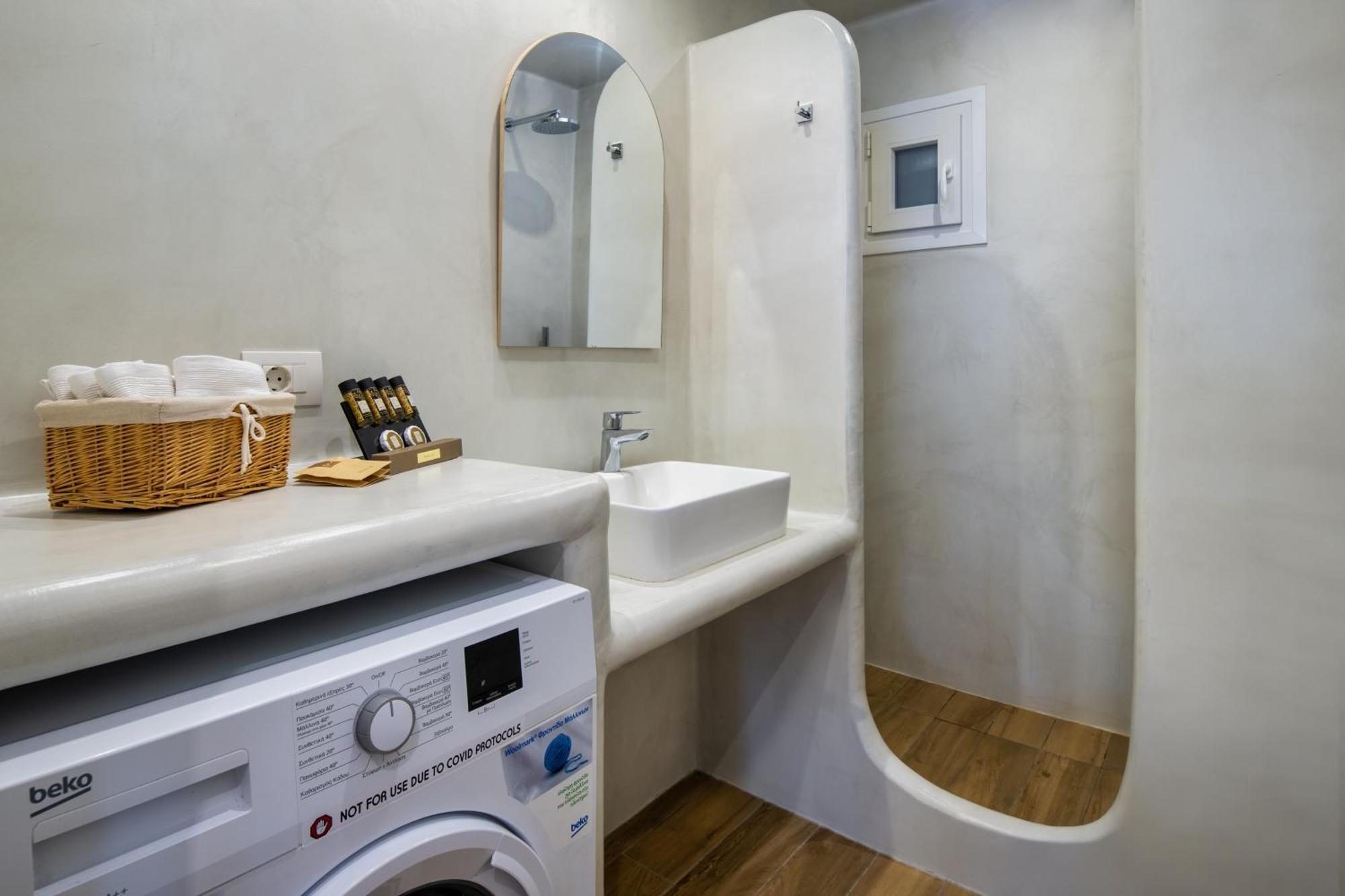 Σπίτι διακοπών Peaceful Seafront Retreat In Santorini -sonus Mare