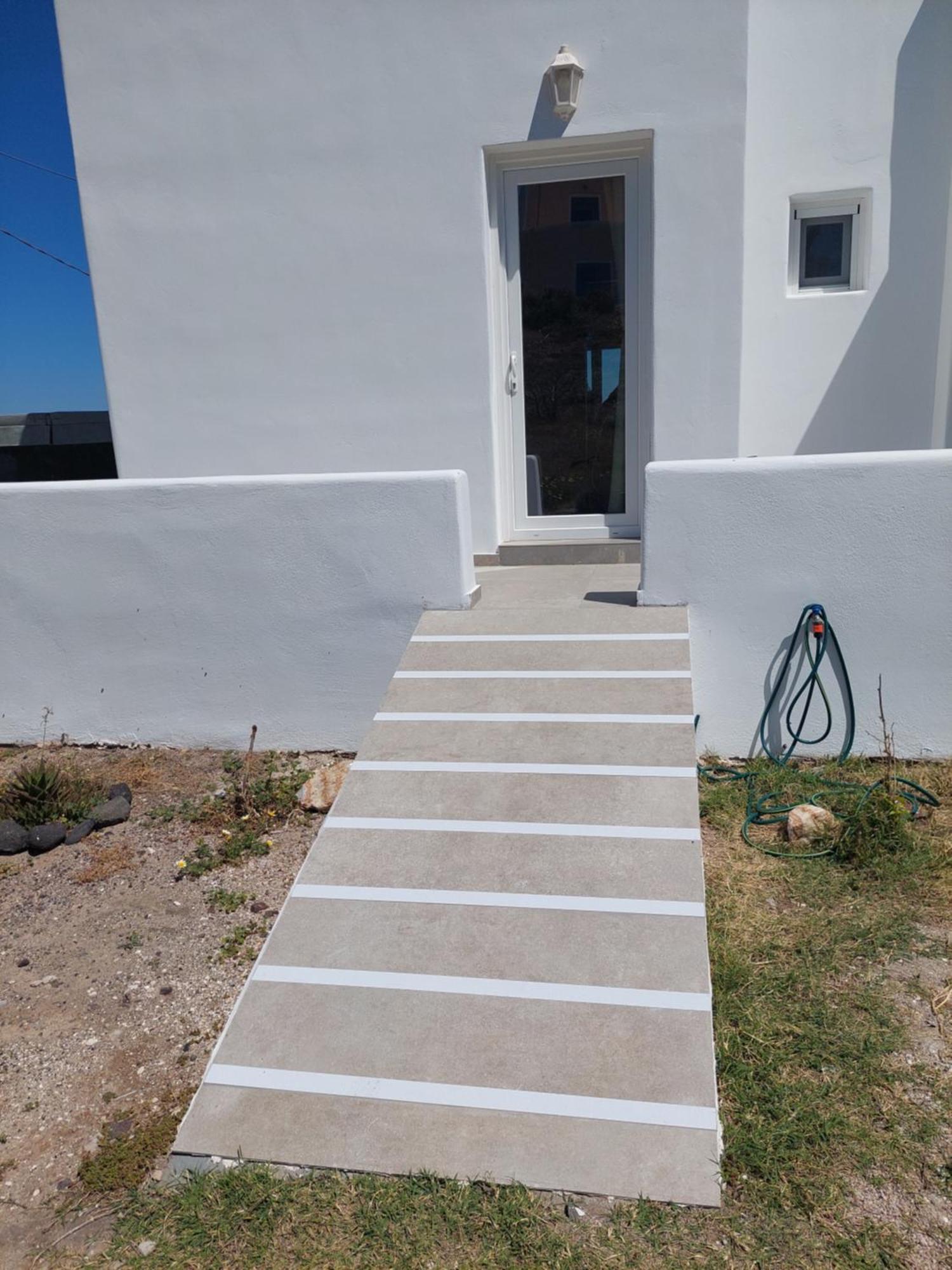 Σπίτι διακοπών Peaceful Seafront Retreat In Santorini -sonus Mare *