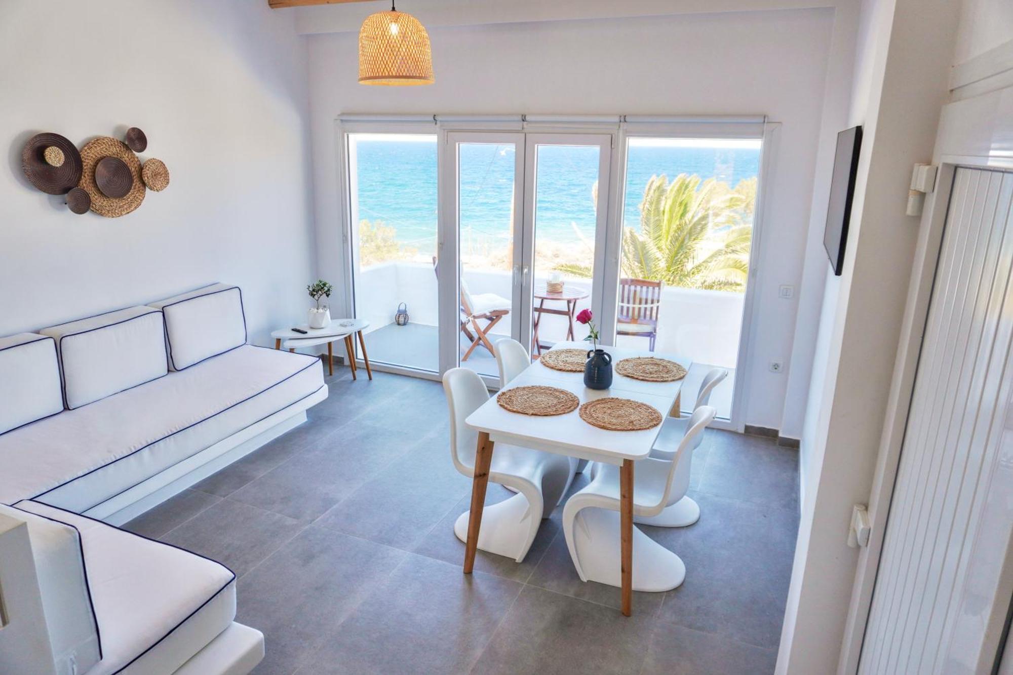 Σπίτι διακοπών Peaceful Seafront Retreat In Santorini -sonus Mare