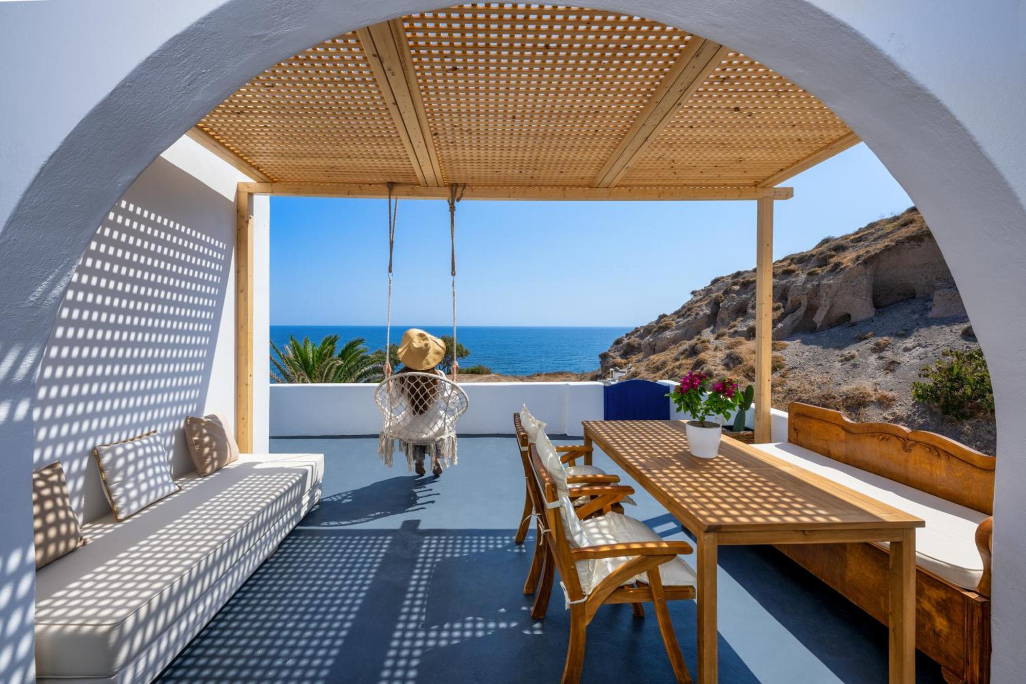 Σπίτι διακοπών Peaceful Seafront Retreat In Santorini -sonus Mare Βούρβουλος